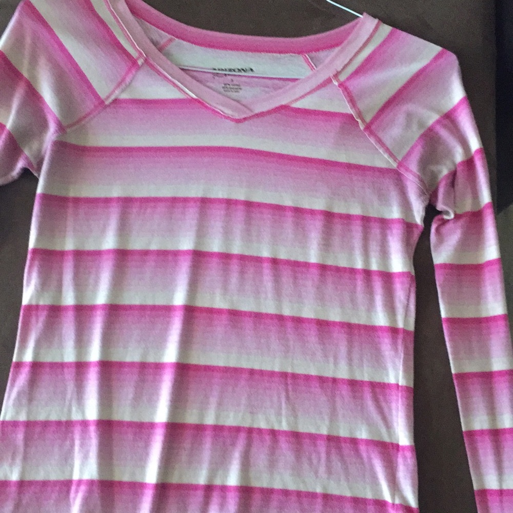 Polo shirts, two dresses, two long sleeves shirts - Picture 3 of 8